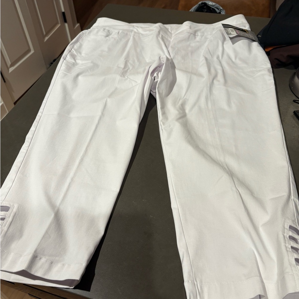Slim-sation stretch white ankle pants and a size 22W
